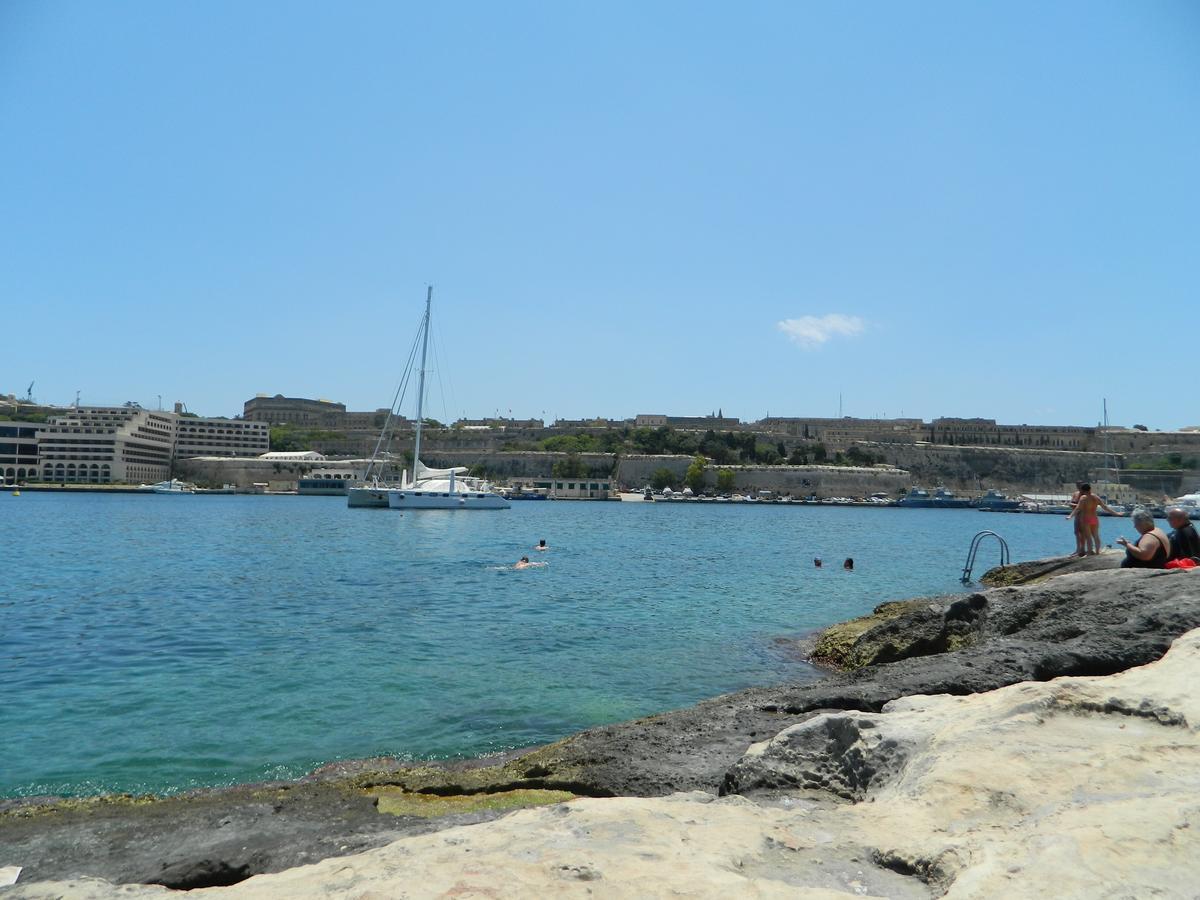Luxury Msida Circle Suites ภายนอก รูปภาพ